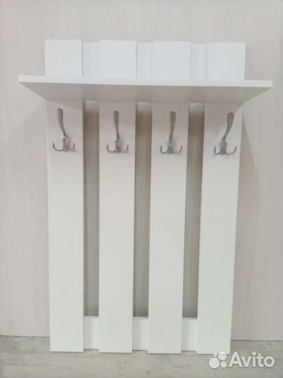 Вешалка в прихожую