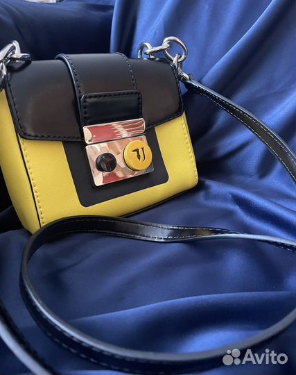 Сумка trussardi кросс-боди