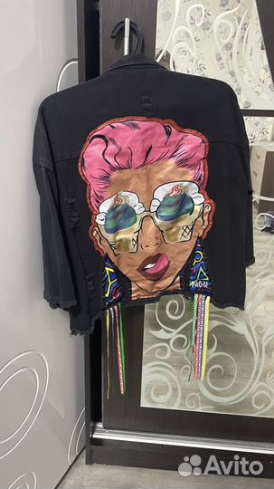 Джинсовая куртка