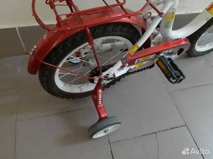 Велосипед детский с боковыми колесами