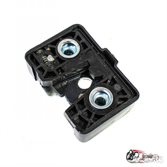 Бесшумные замки передних дверей 2104, 2105, 2107