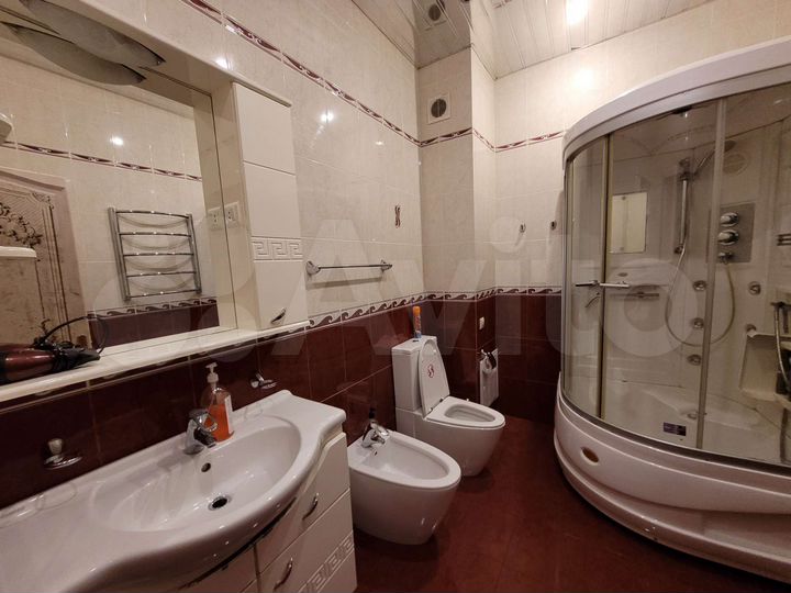 Комната 42 м², 2/3 эт.