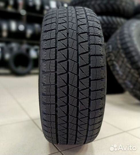 Royal Black Royal Ice 195/55 R15 85T