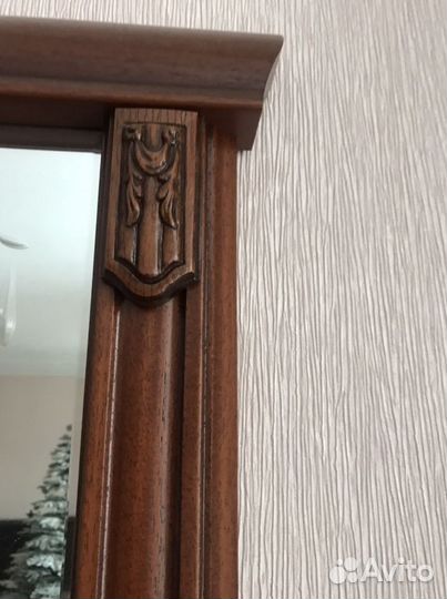 Тумба с зеркалом