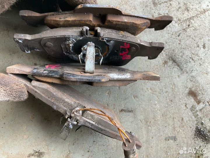 Тормозные колодки 300мм заднее Mercedes-Benz