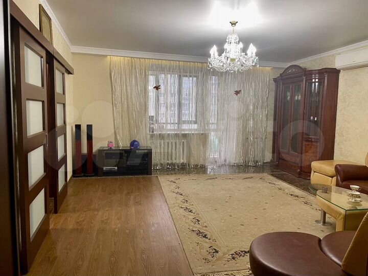 3-к. квартира, 128 м², 5/10 эт.