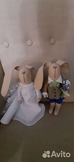 Зайцы свадебные