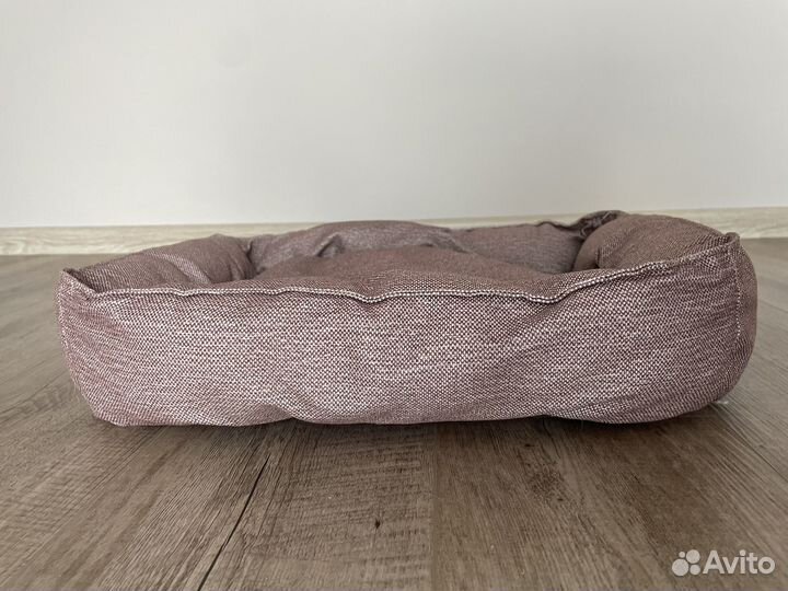 Лежанка для собак и кошек мелких пород