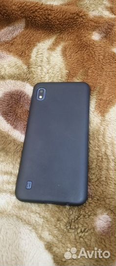 Samsung Galaxy A10, 2/32 ГБ