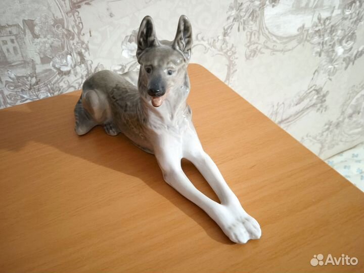 Фигурка Собака