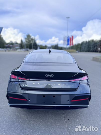 Hyundai Elantra 1.5 CVT, 2023, 80 км