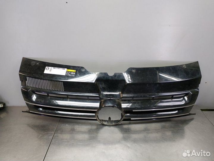 Решетка радиатора Volkswagen Transporter T5 2003