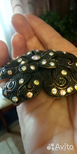 Брошь антиквариат,пришивать или закалывать