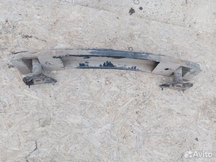 Усилитель бампера задний Ford Focus 3 pnda 2012