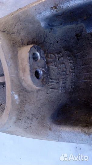 Поворотный кулак правый пассат Б7.Passat B7