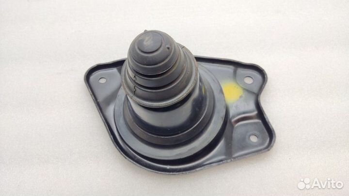Опора стойки амортизатора задняя правая Lexus