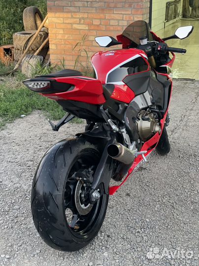 CBR 1000 RR/RA 2017