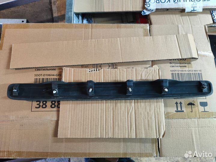 Накладка на крышку багажника