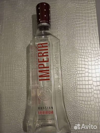 Бутылка коллекц.со стразами Сваровски стекло 0,75л