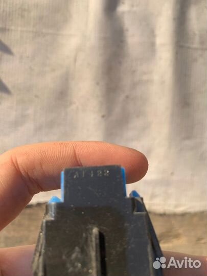 Кнопка корректора фар передняя Toyota Crown