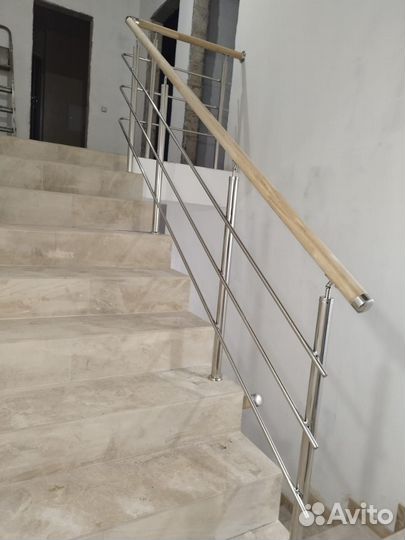 Перила, поручни, ограждения из нержавеющей стали