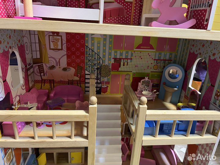 Домик кукольный деревянный