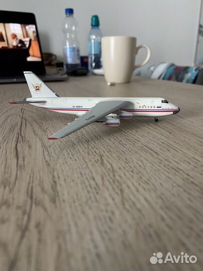 Модель самолета herpa 1:500 Ан-124