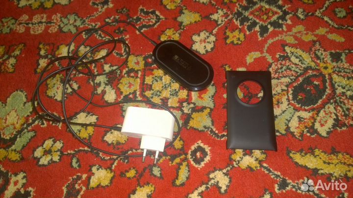 Беспроводная зарядка Nokia Lumia 1020