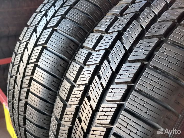 Pirelli Winter 240 Snowsport 205/45 R17