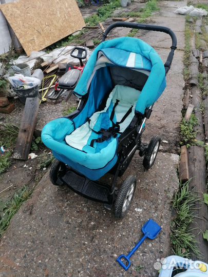 Продам прогулочную коляску