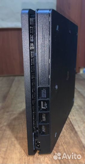 Sony playstation 4 PS4 slim 1tb