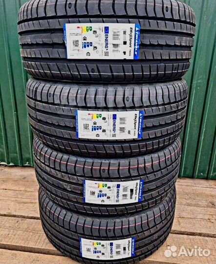 Triangle EffeXSport TH202 235/35 R20 92Y