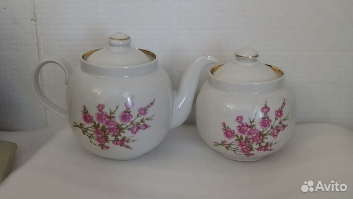 Чайник заварочный и сахарница комплект