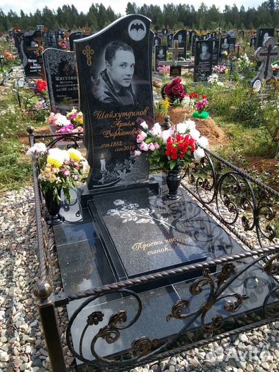 Памятники из гранита и мрамора