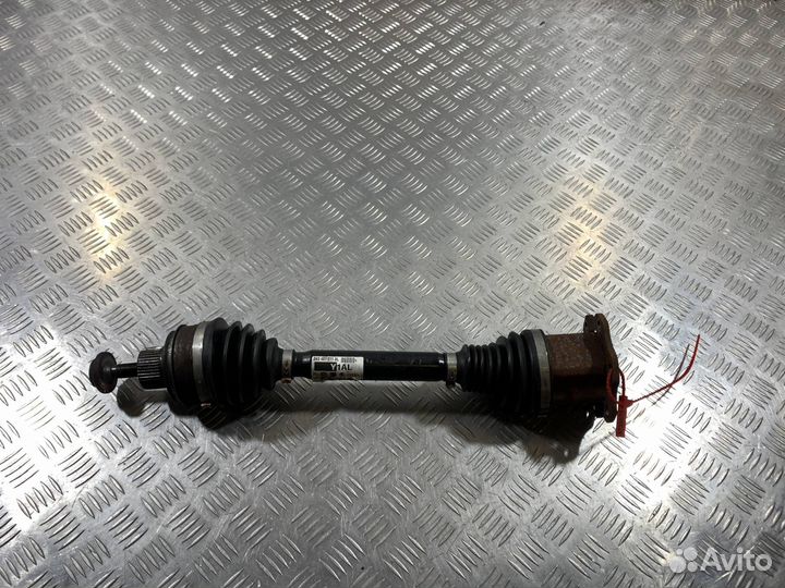 Полуось передняя Audi A5 8T рест. 2015 8K0407271AL