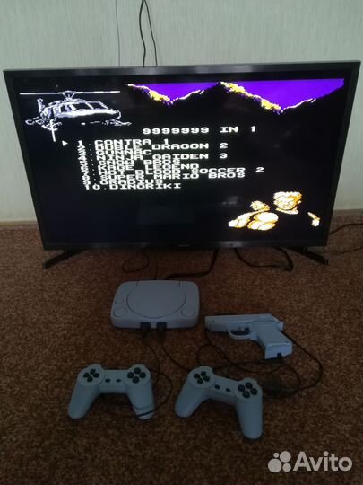 Игровая приставка 8bit