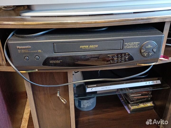 Видеомагнитофон panasonic