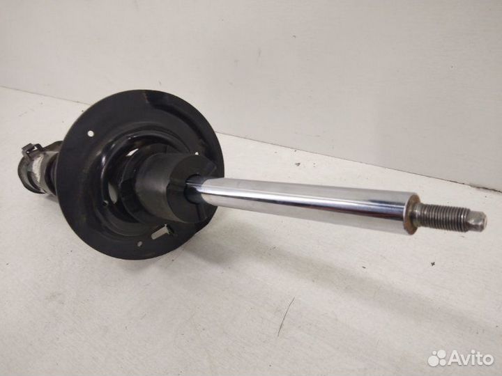 Амортизатор передний правый Kia Ceed 2012