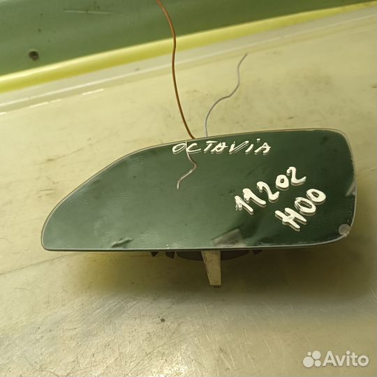 Skoda Octavia A5 Стекло зеркала левого с подогрево