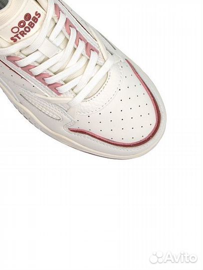 Кроссовки женские