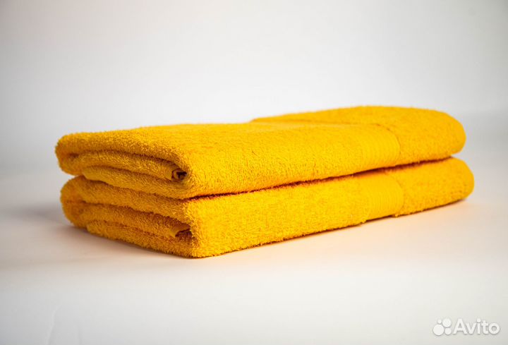Махровые полотенца в комплекте из двух штук