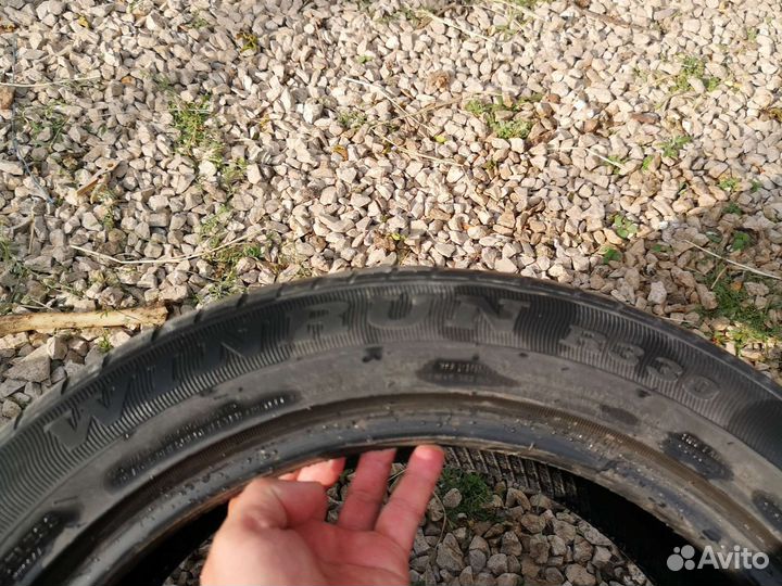 Winrun R330 215/55 R17 98W
