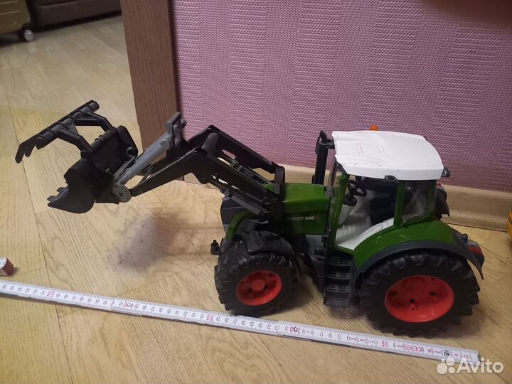 Детский кран игрушка и трактор