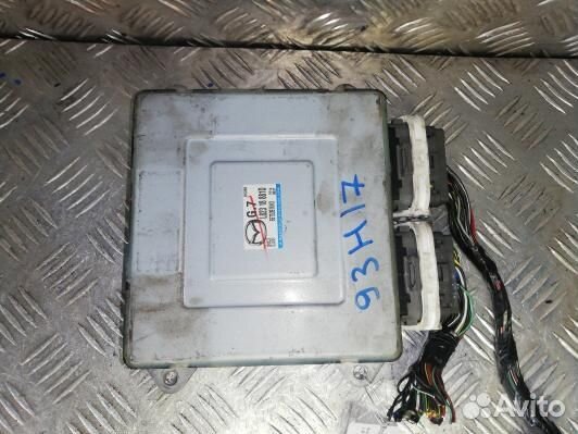 Блок управления двигателем mazda 5 1 (93H17PF01)