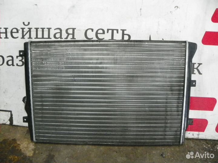 Радиатор основной Skoda Octavia