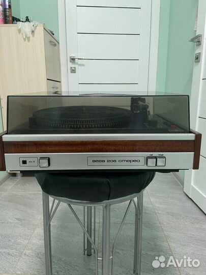 Продам проигрыватель винила