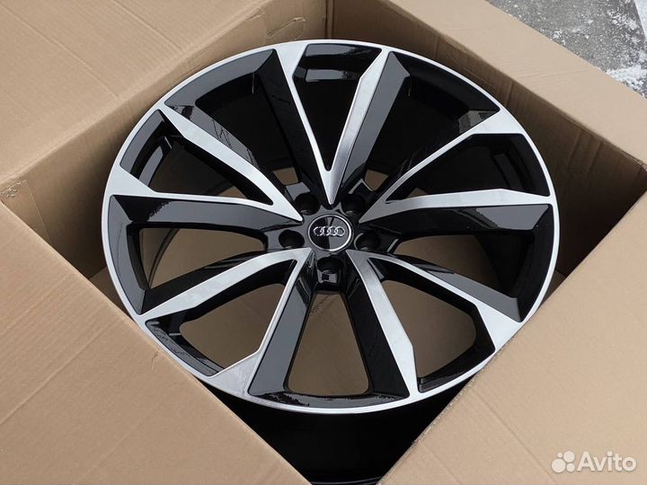 Новые диски на Audi Q7,Q8 R22 5x112