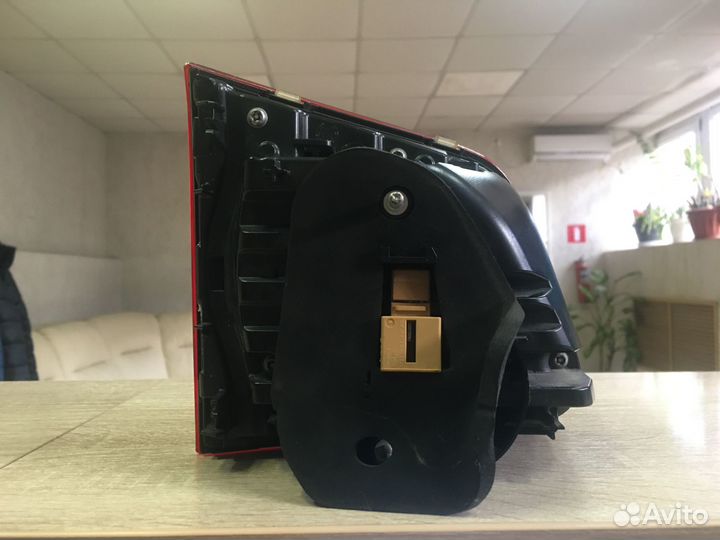 Фонарь задний volkswagen tiguan правый