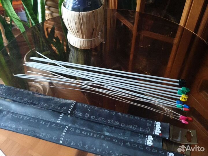 Вязанная салфетка,крючки и спицыAddi