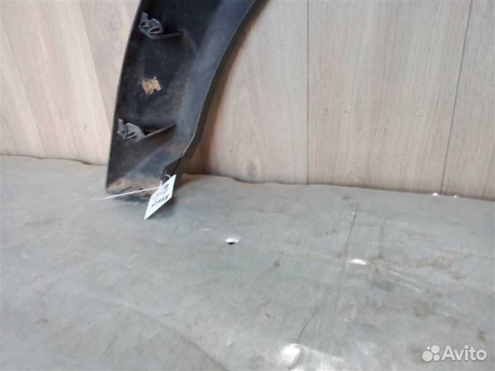 Накладка переднего крыла правого от Land Rover Di